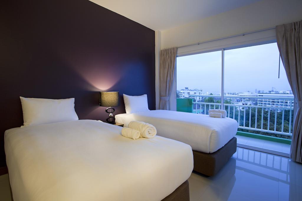 Wiz Hotel Pattaya Zimmer foto