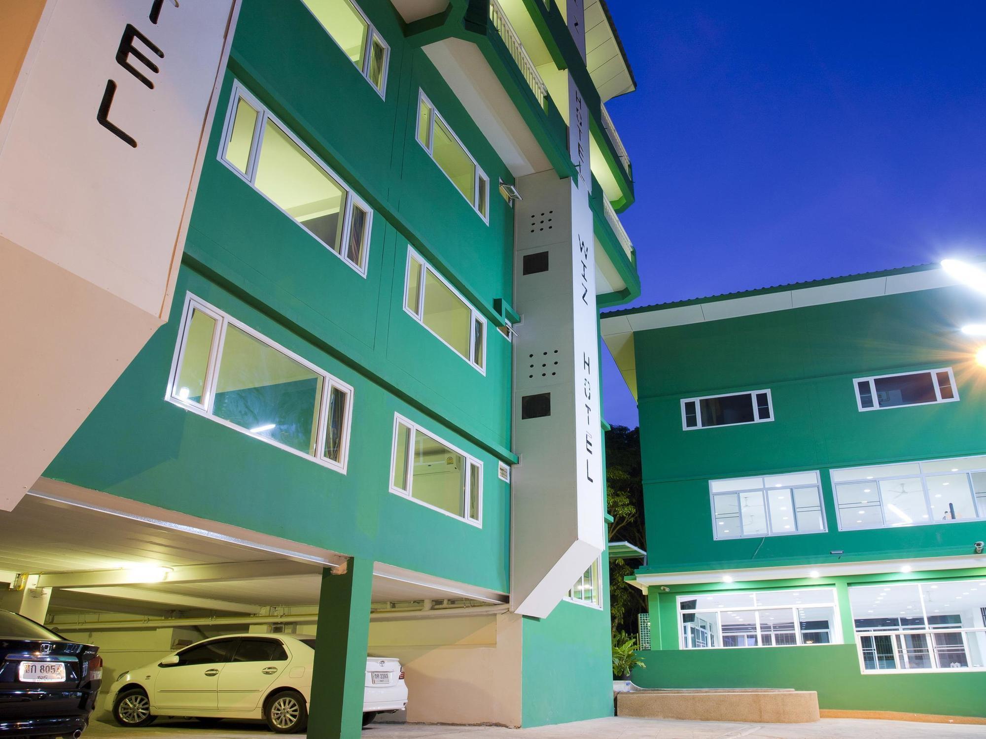 Wiz Hotel Pattaya Exterior foto